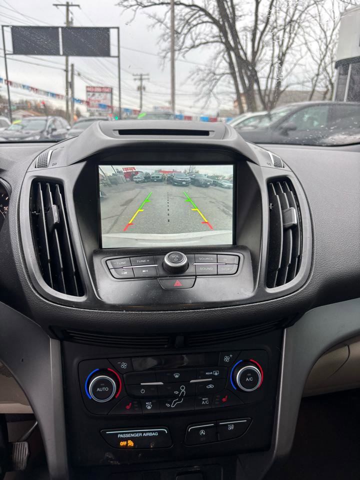 Used 2018 Ford Escape SEL w/ Ford Safe & Smart Package image 13