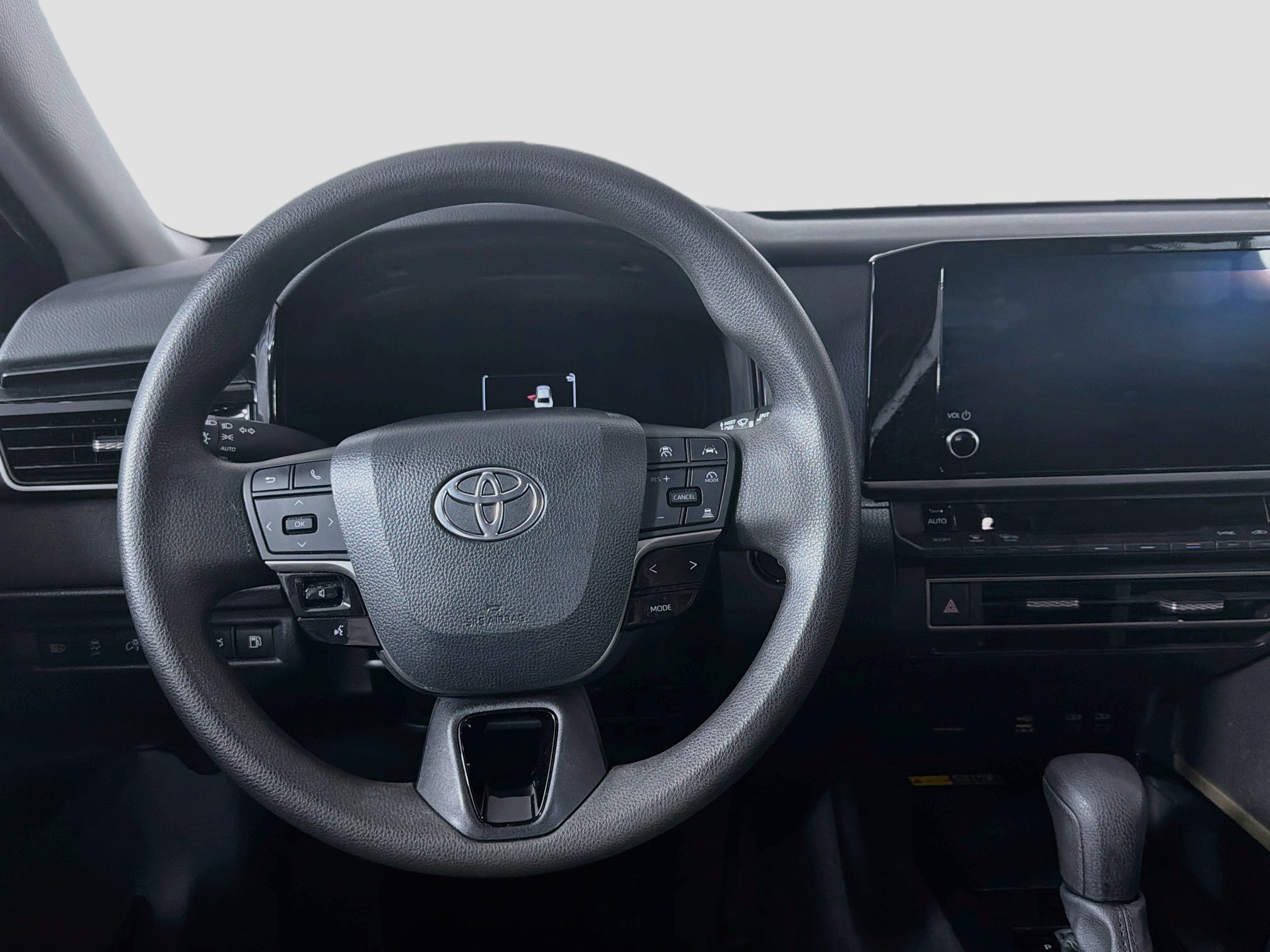 Used 2025 Toyota Camry LE FWD image 18