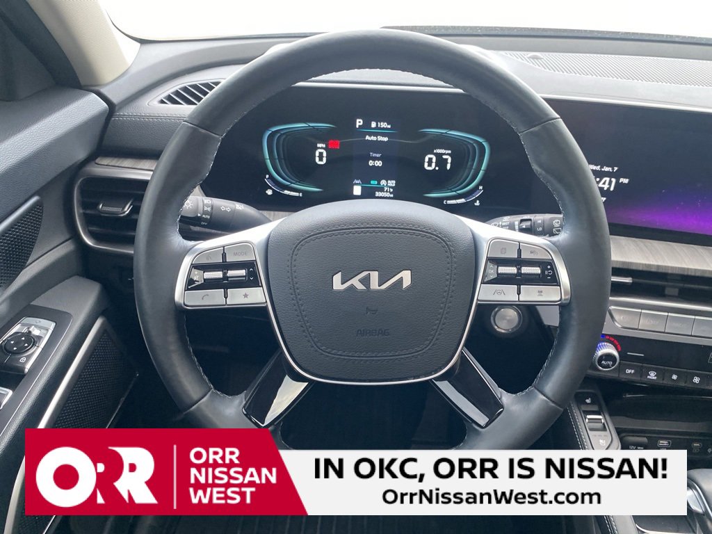 Used 2024 Kia Telluride EX w/ EX Captain's Chair Package image 23