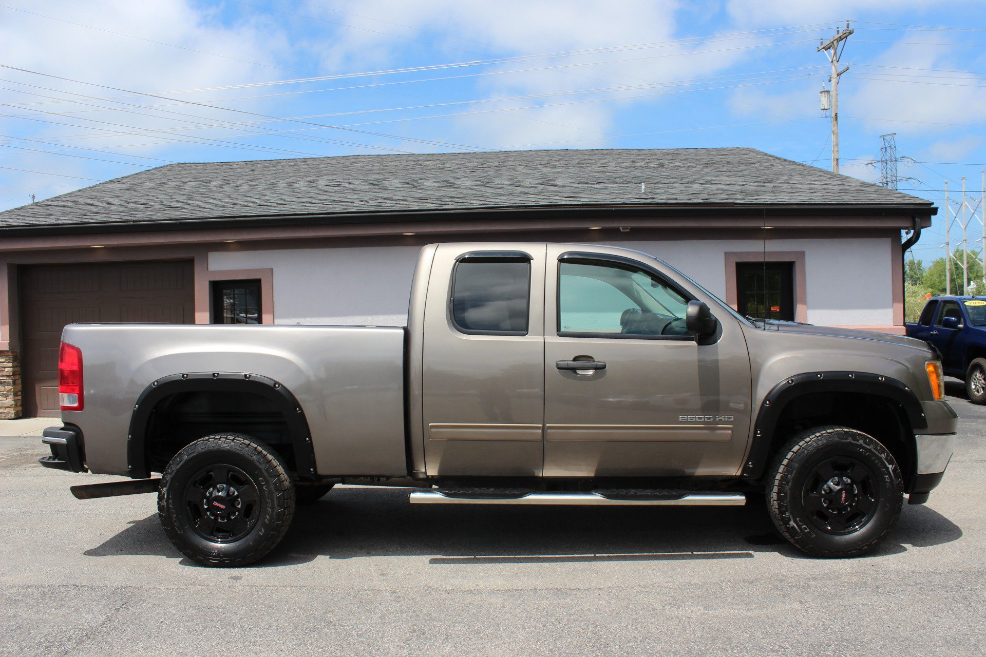 Used 2012 GMC Sierra 2500 SLE w/ Snow Plow Prep Package AWD/4WD image 3