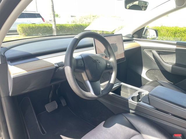 Used 2023 Tesla Model Y Long Range image 10