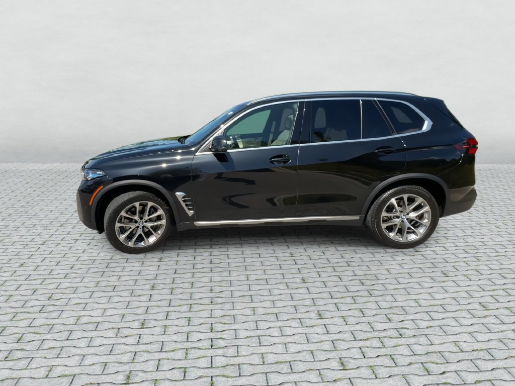 Used 2024 BMW X5 xDrive40i w/ Premium Package AWD/4WD image 5