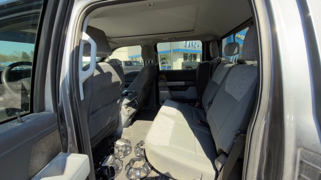 Used 2023 Ford F250 XLT w/ XLT Premium Package AWD/4WD image 10