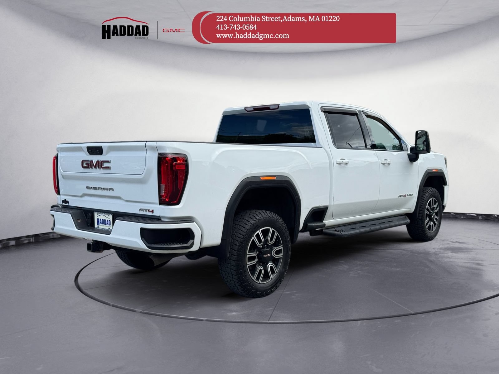 Used 2023 GMC Sierra 2500 AT4 AWD/4WD image 4