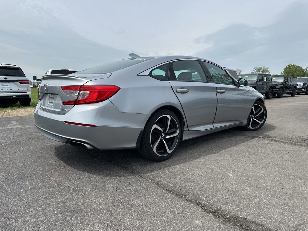 Used 2019 Honda Accord Sport image 10