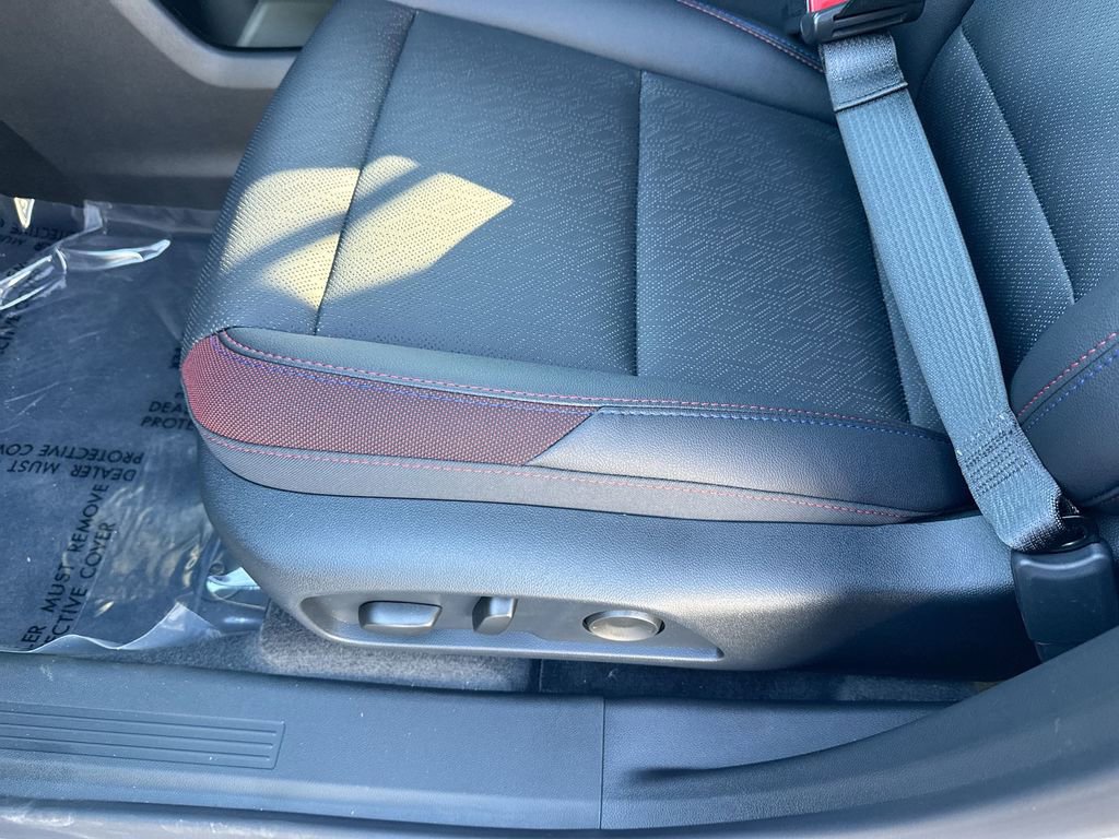 New 2026 Chevrolet Equinox RS image 14