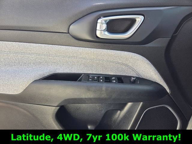 Used 2024 Jeep Compass Latitude image 20
