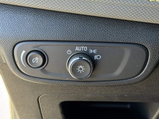 New 2026 Chevrolet TrailBlazer ACTIV w/ Convenience Package FWD image 17