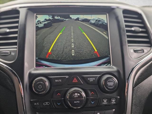 Used 2018 Jeep Grand Cherokee Altitude RWD image 14