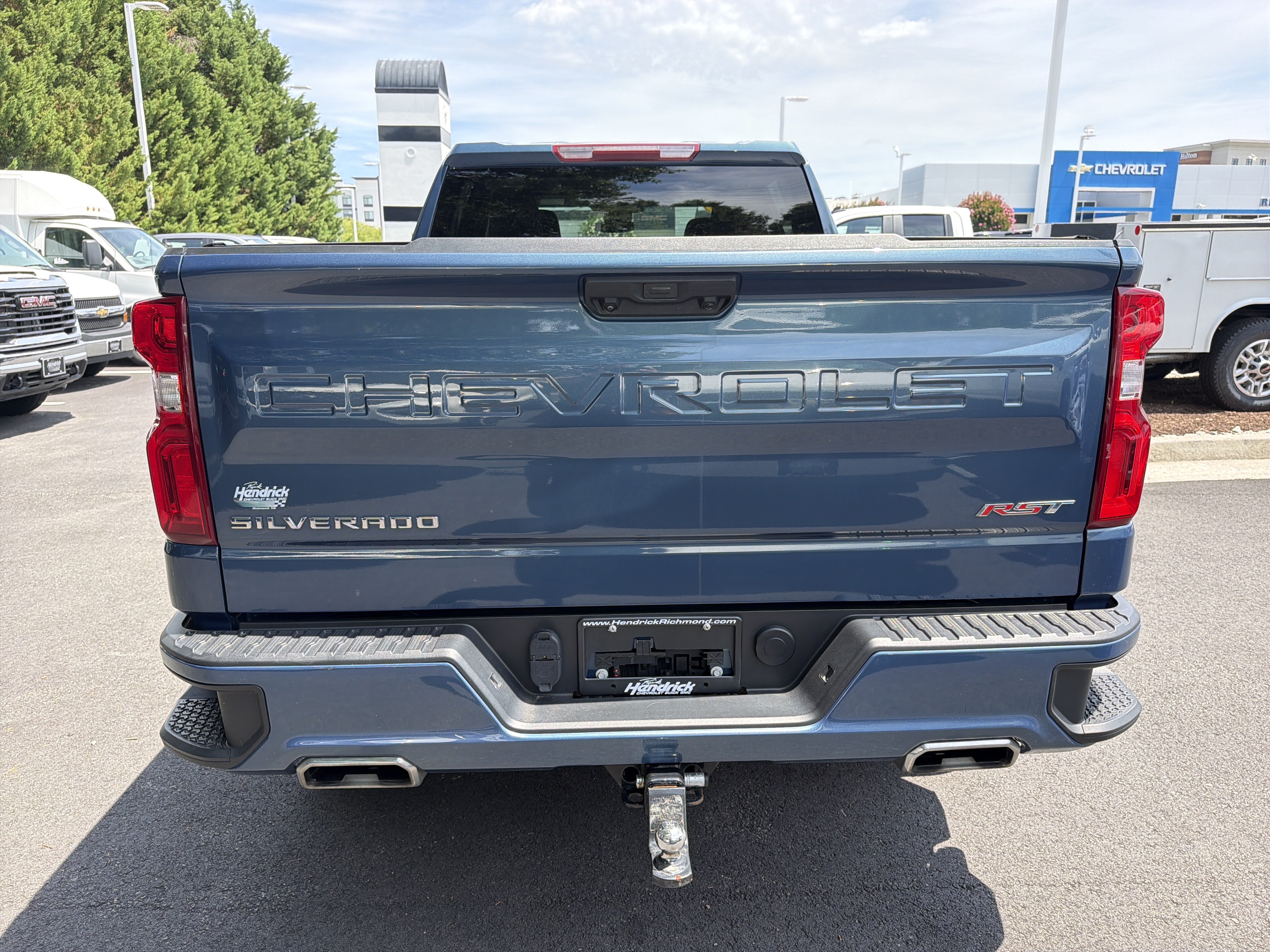 Used 2024 Chevrolet Silverado 1500 RST w/ Z71 Off-Road Package AWD/4WD image 8