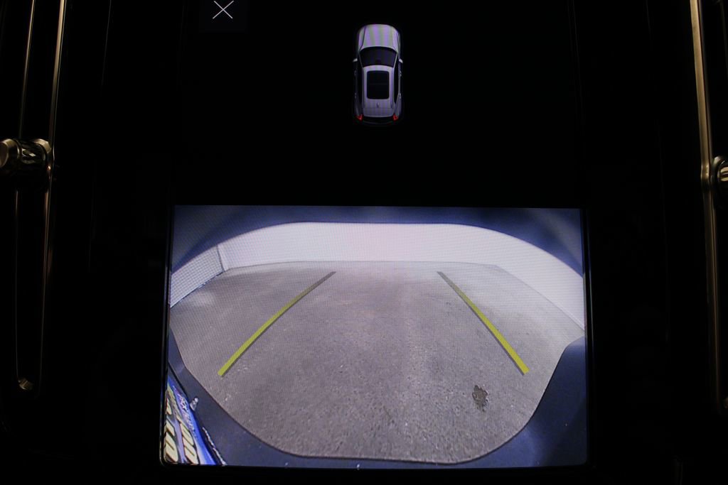 Used 2023 Volvo XC40 B4 Plus w/ Driver Assist Package image 15