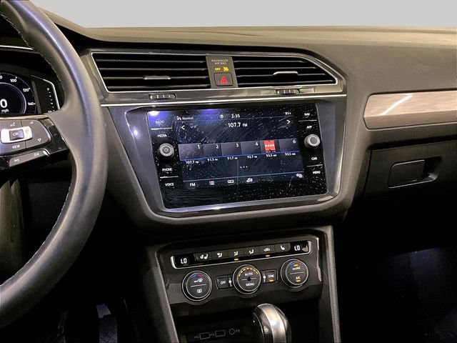Used 2020 Volkswagen Tiguan SEL AWD/4WD image 7