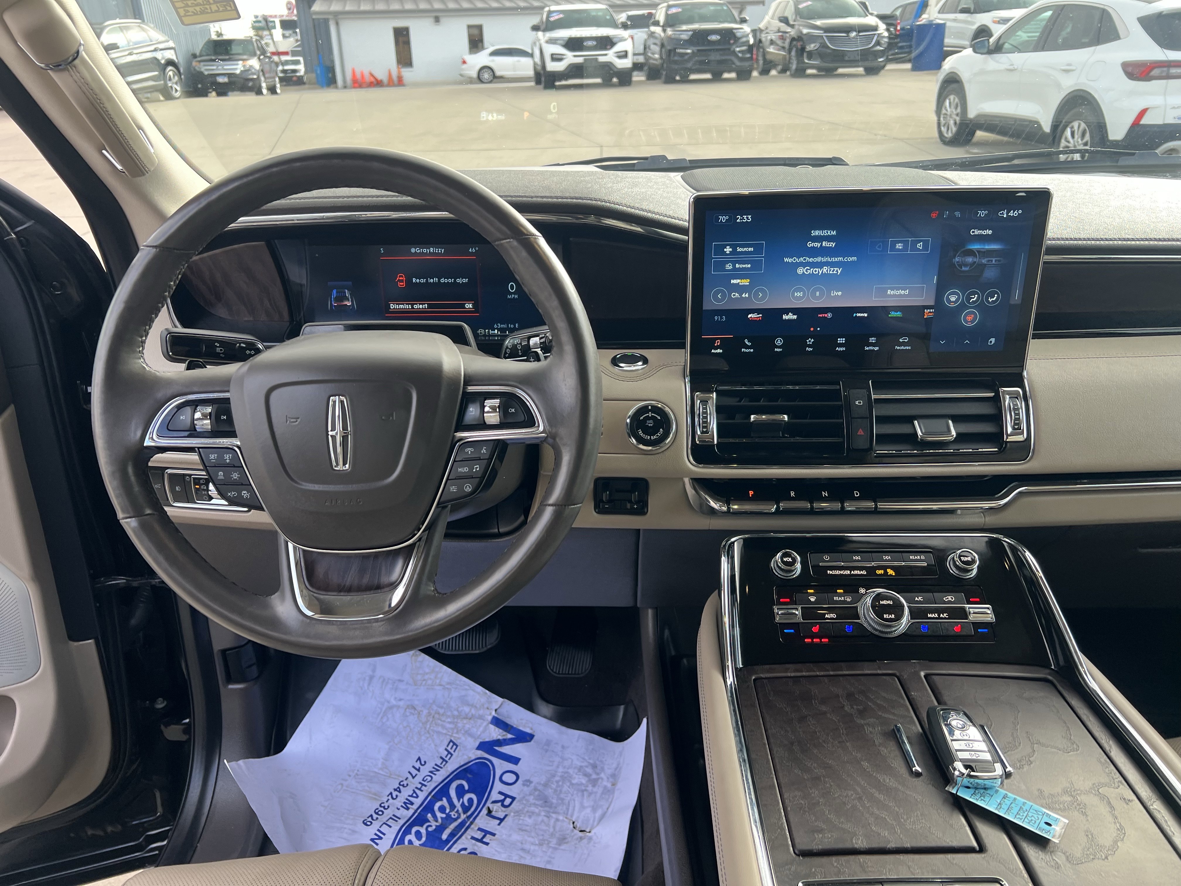 Used 2023 Lincoln Navigator Reserve image 19