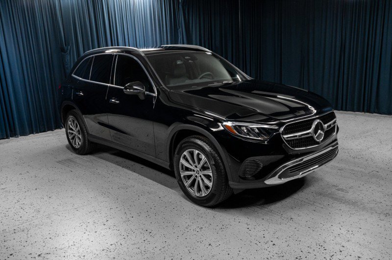 Certified 2026 Mercedes-Benz GLC 300 image 3