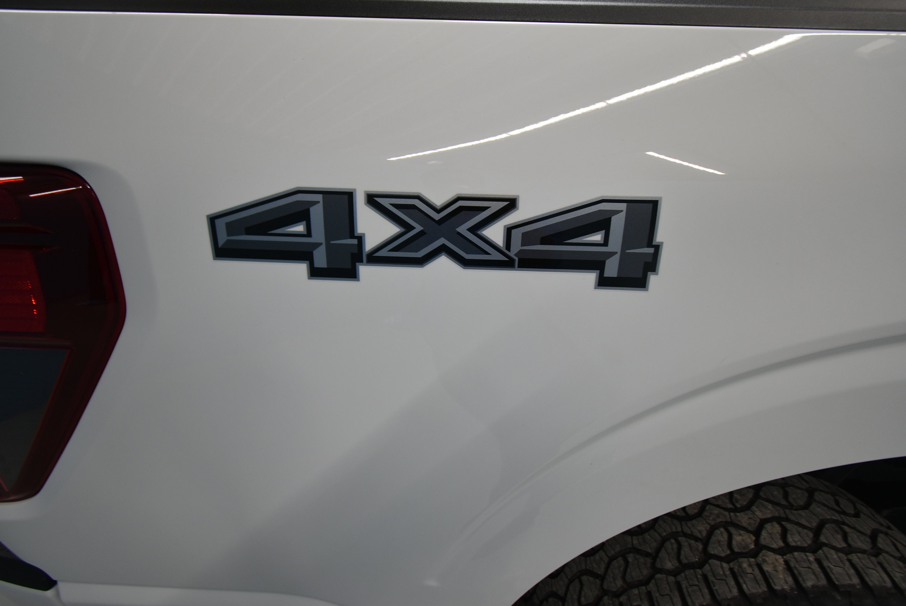 New 2025 Ford F150 XLT w/ Equipment Group 302A MID image 32