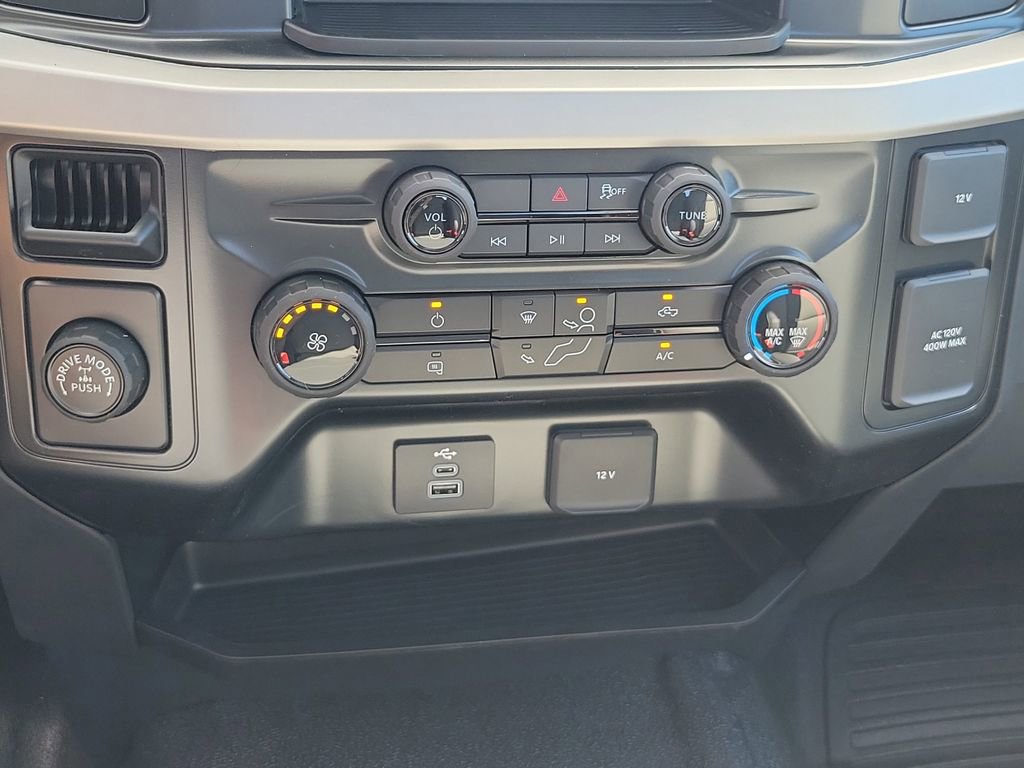 New 2026 Ford F250 XL image 27