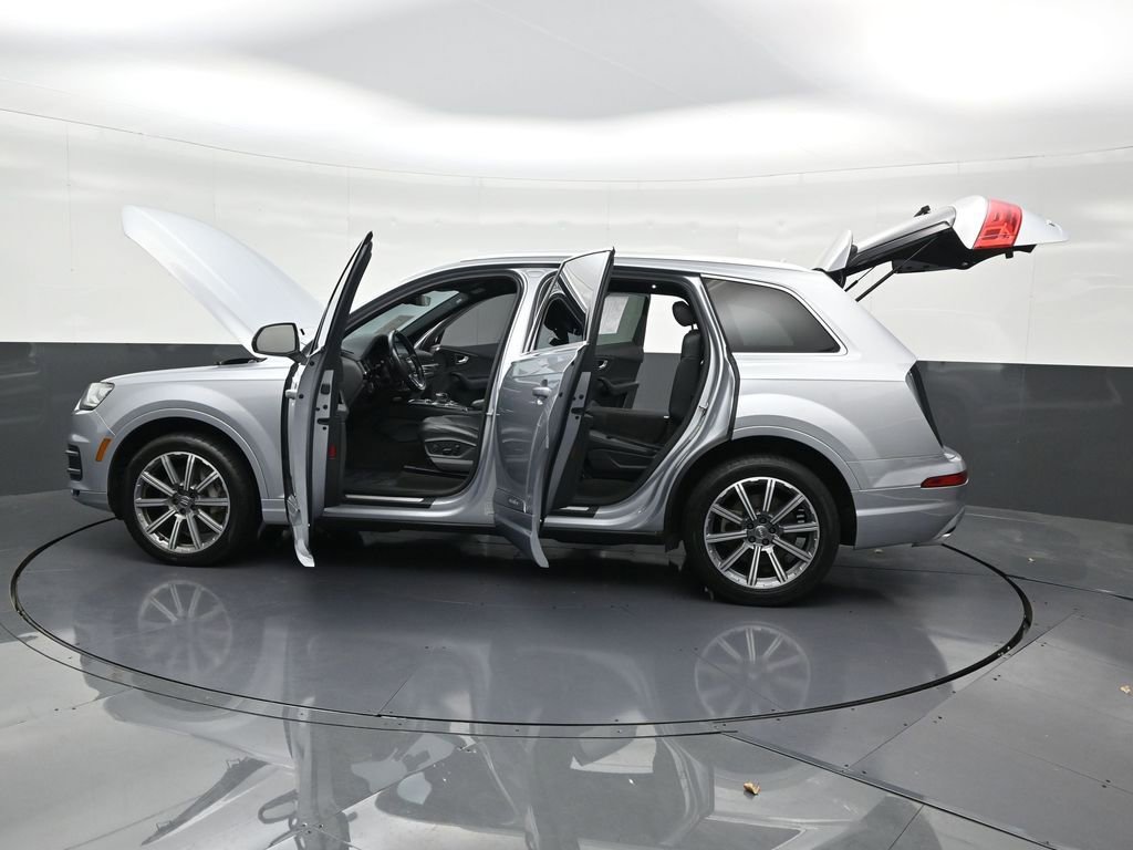 Used 2018 Audi Q7 3.0T Premium Plus w/ Premium Plus Package image 33