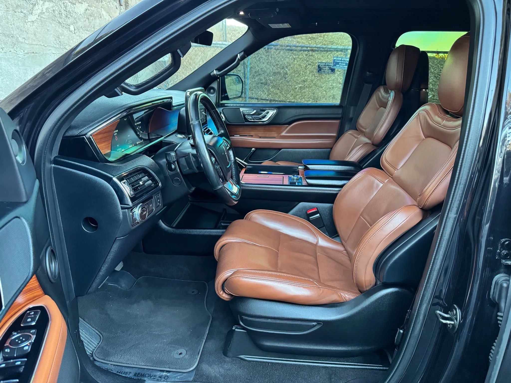 Used 2019 Lincoln Navigator L Reserve AWD/4WD image 12