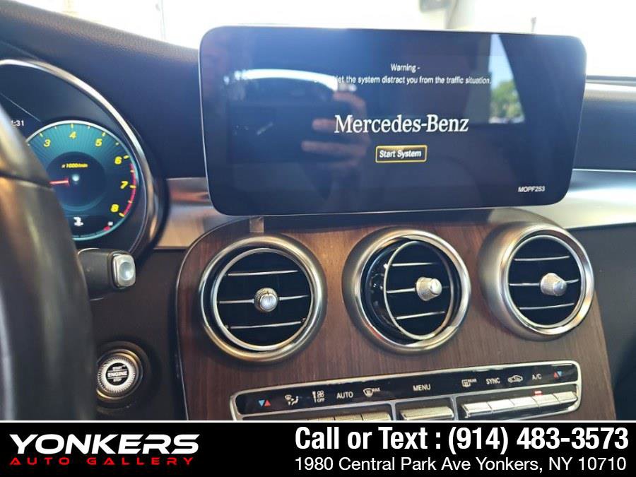 Used 2022 Mercedes-Benz GLC 300 4MATIC w/ AMG Line image 12