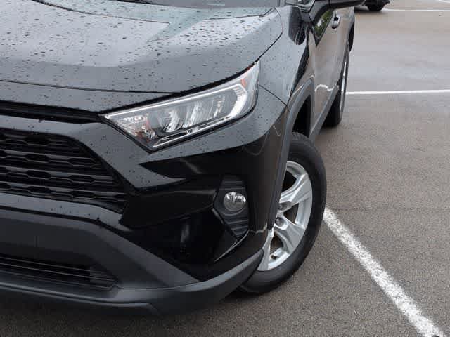 Used 2021 Toyota RAV4 XLE FWD image 11