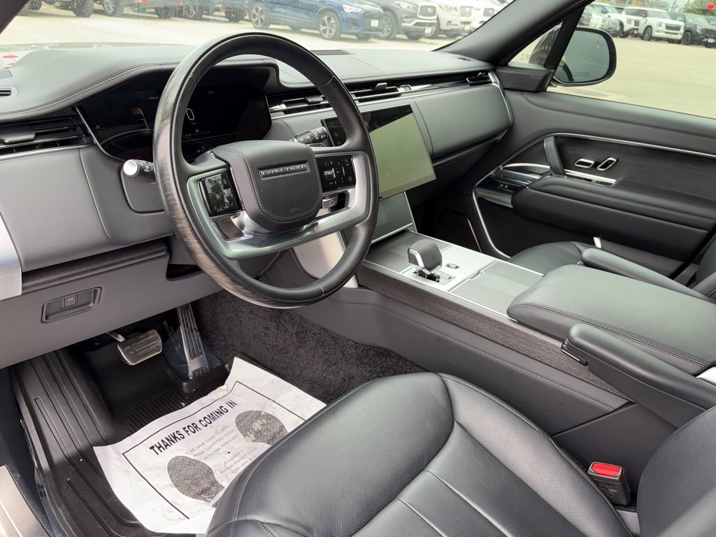 Used 2025 Land Rover Range Rover Long Wheelbase Autobiography AWD/4WD image 8