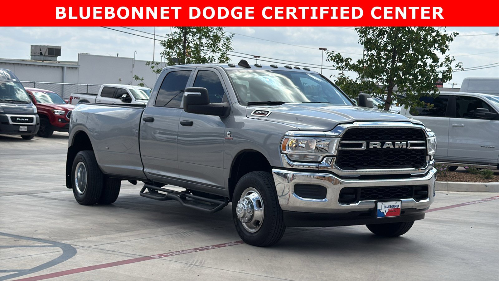 Used 2024 RAM 3500 Tradesman w/ Chrome Appearance Group image 3