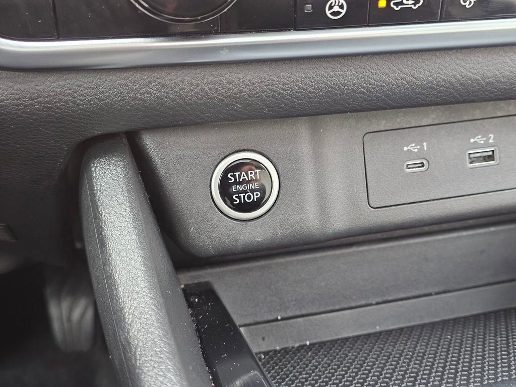 Certified 2023 Nissan Rogue SV w/ SV Premium Package AWD/4WD image 24