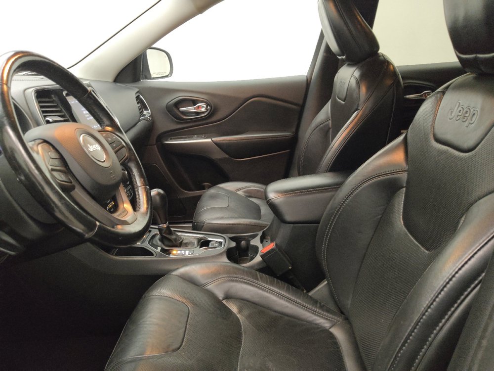 Used 2020 Jeep Cherokee Limited w/ Advanced Safety Group FWD image 17