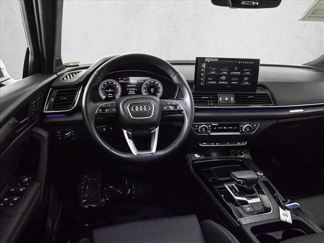 Certified 2025 Audi Q5 2.0T Premium Plus w/ Premium Plus Package AWD/4WD image 19