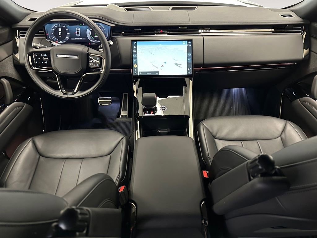 Used 2025 Land Rover Range Rover Sport Dynamic SE image 10
