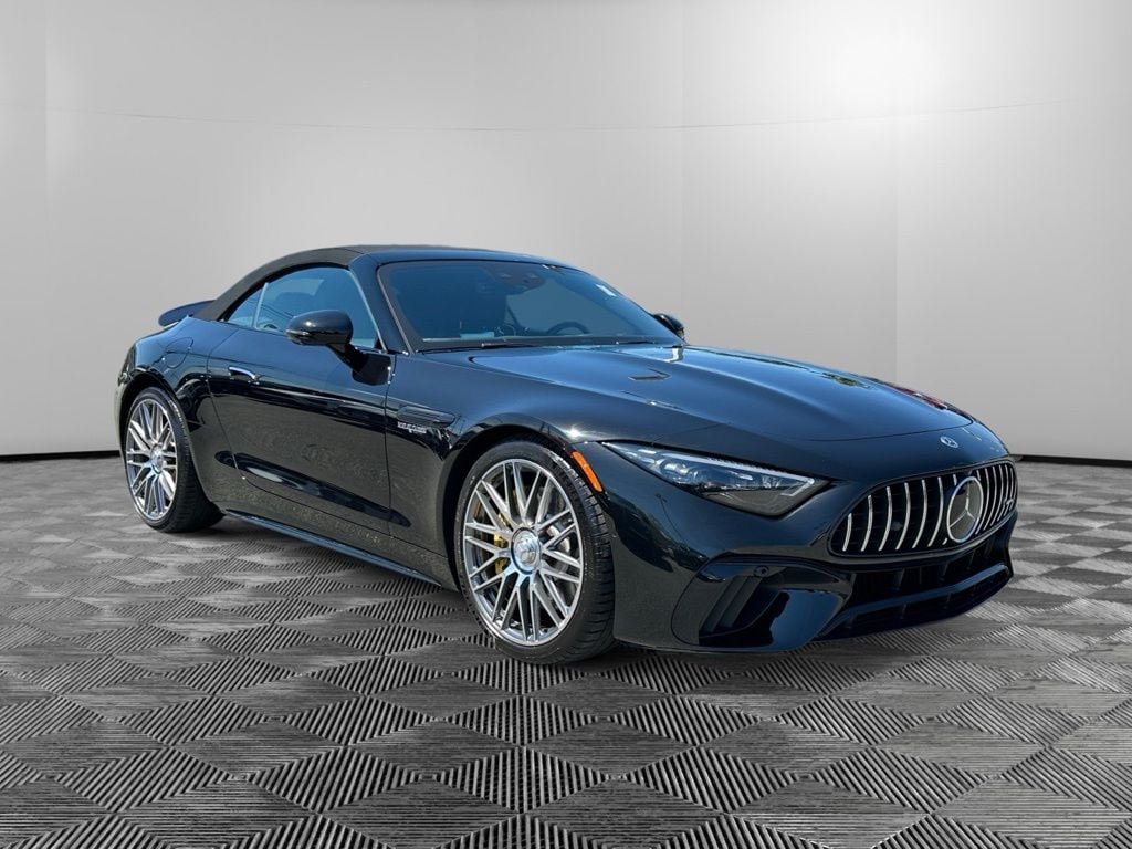 Used 2022 Mercedes-Benz SL 63 AMG 4MATIC w/ Driver Assistance Package image 3