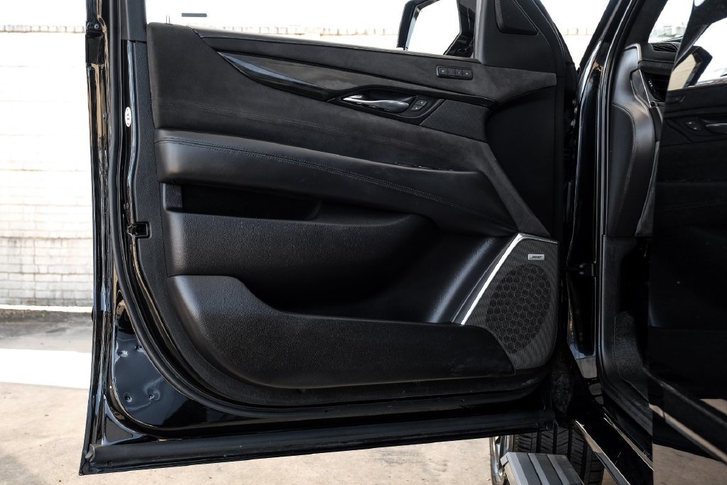 Used 2020 Cadillac Escalade Platinum AWD/4WD image 49