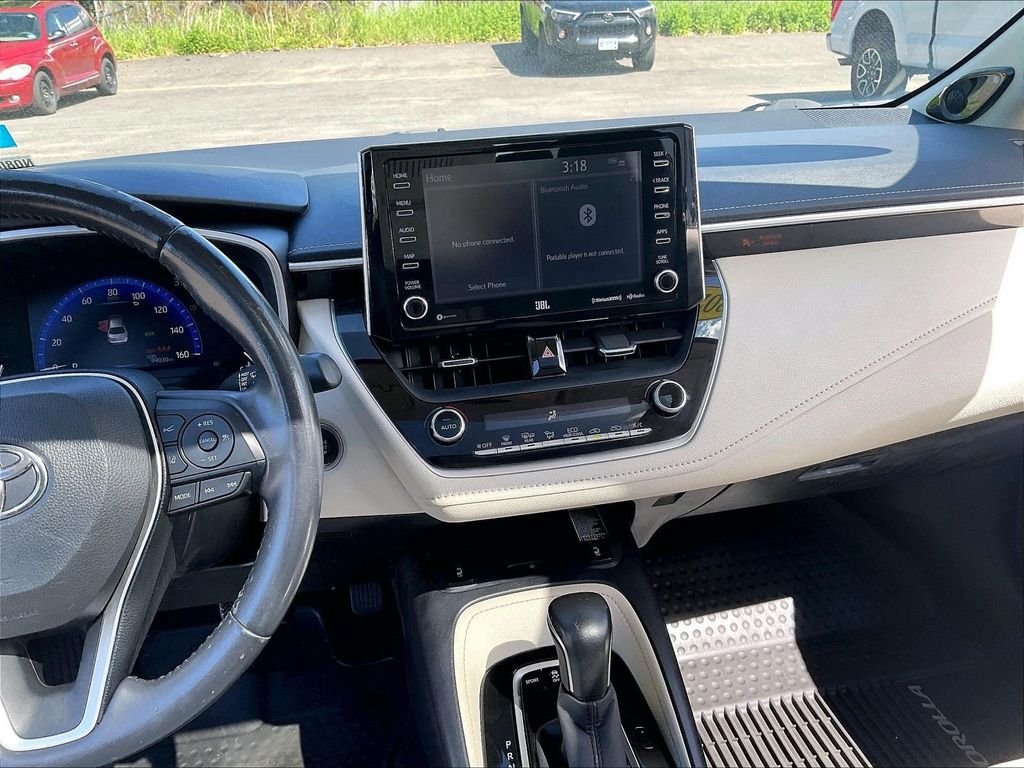 Used 2020 Toyota Corolla XLE FWD image 18