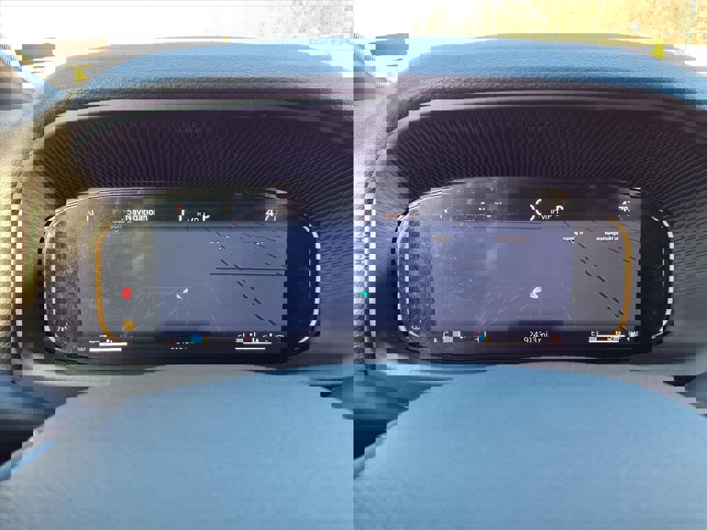 Certified 2024 Jeep Wagoneer L Series III w/ Flexible Seating Group image 48