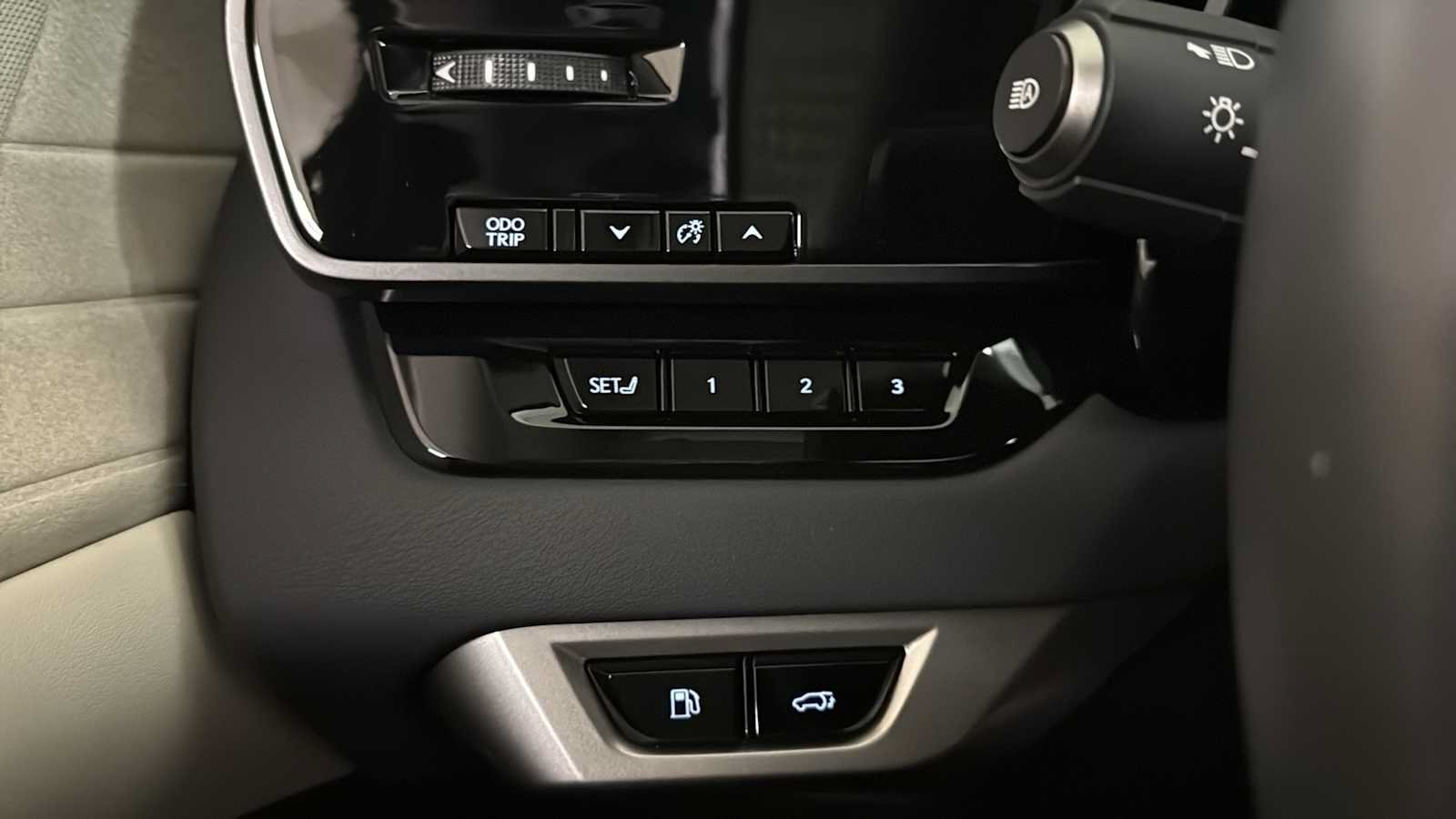 Used 2024 Lexus RX 350 AWD w/ Convenience Package image 15