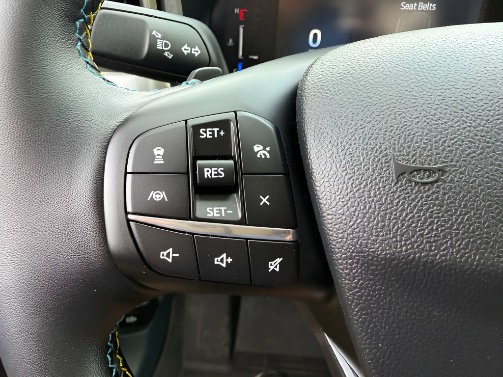 Used 2025 Ford Maverick Lobo AWD/4WD image 21
