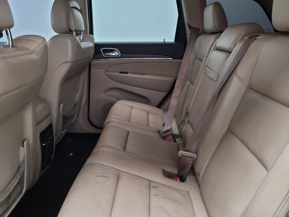 Used 2015 Jeep Grand Cherokee Limited w/ Luxury Group II image 18