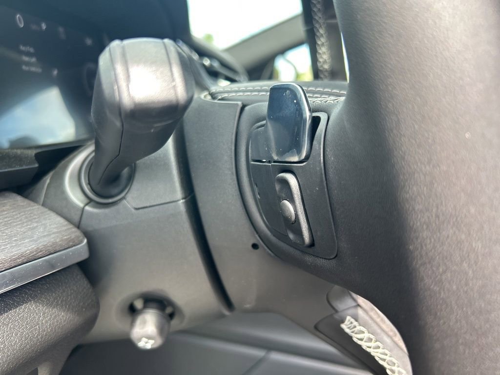 New 2025 Jeep Grand Cherokee Overland w/ Luxury Tech Group IV image 38