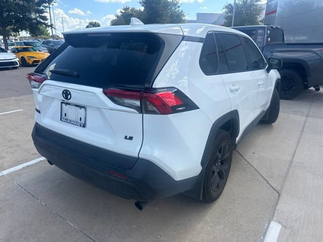 Used 2023 Toyota RAV4 LE FWD image 3