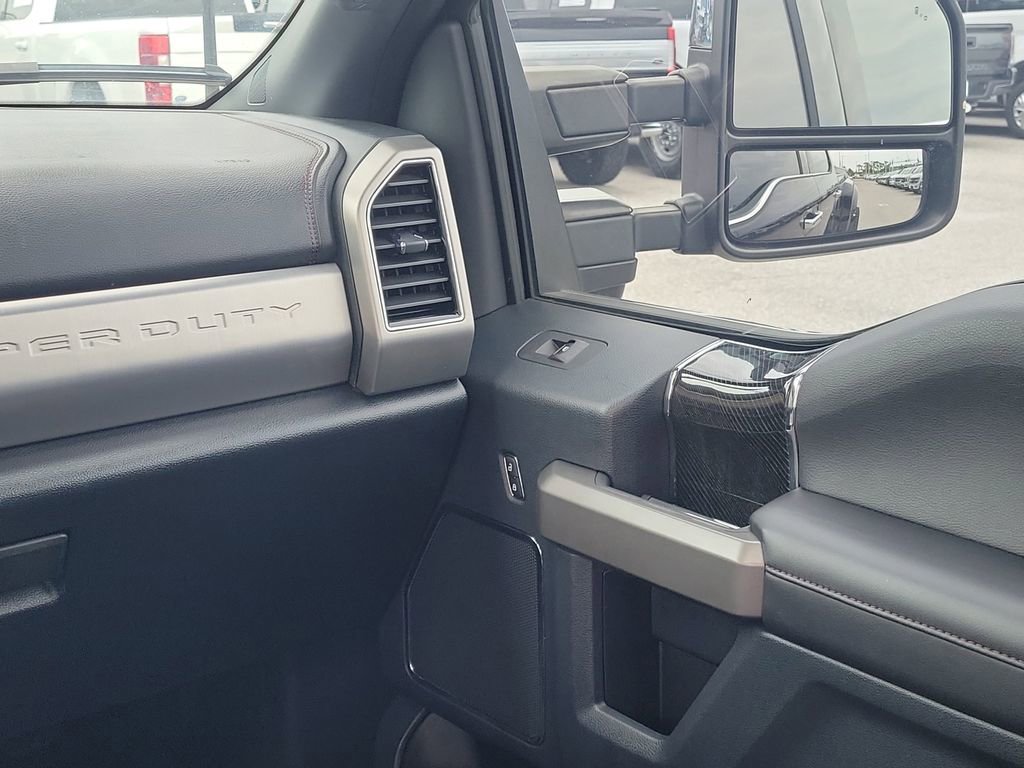 Used 2022 Ford F450 Platinum w/ FX4 Off-Road Package AWD/4WD image 13