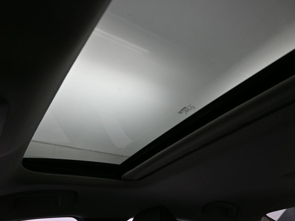 New 2026 Nissan Sentra SR w/ SR Premium Package FWD image 22