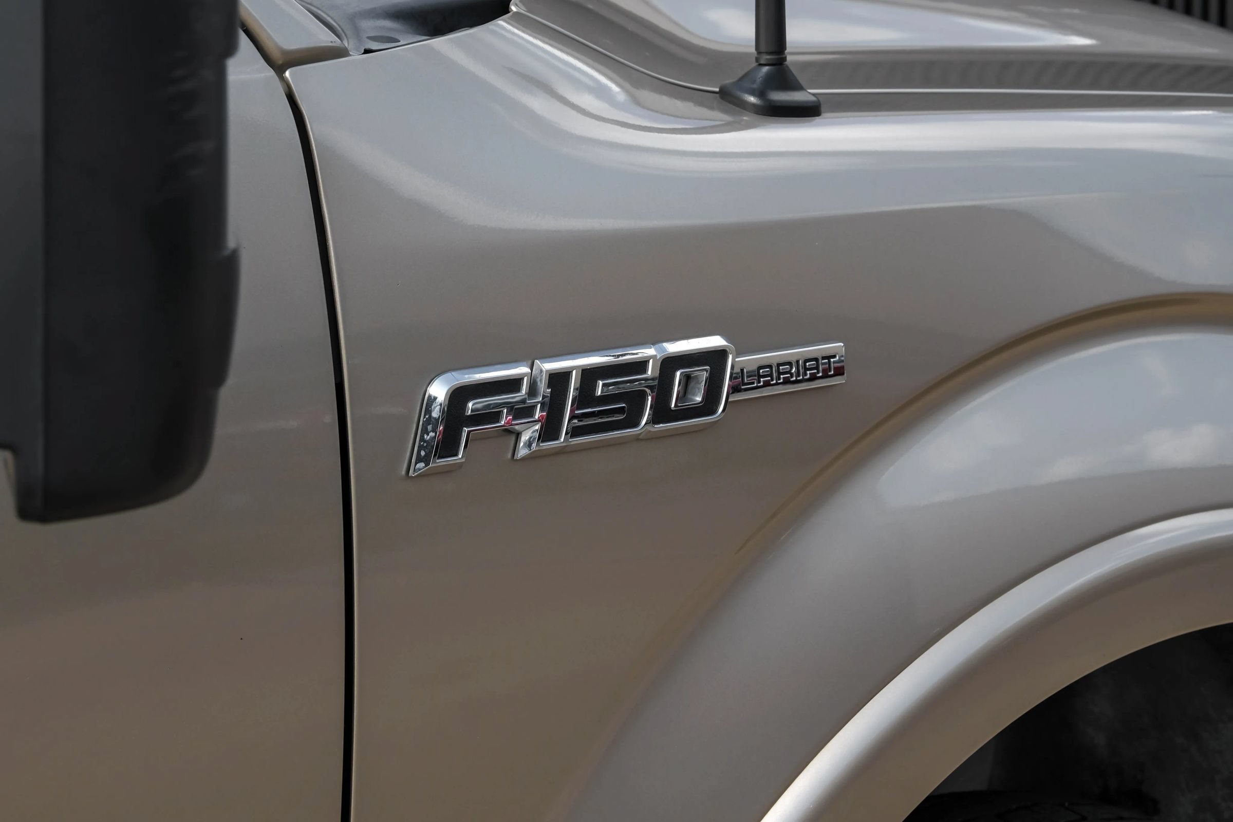 Used 2012 Ford F150 Lariat w/ Lariat Chrome Pkg AWD/4WD image 38