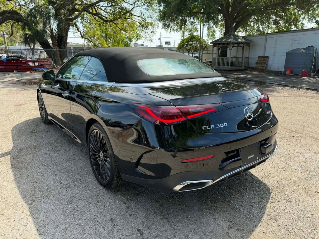 Used 2025 Mercedes-Benz CLE 300 4MATIC Cabriolet image 4