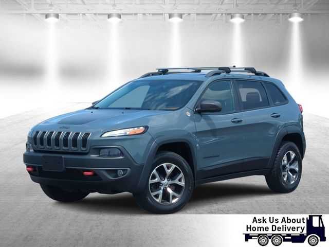 Used 2015 Jeep Cherokee Trailhawk w/ Leather Interior Group AWD/4WD image 1