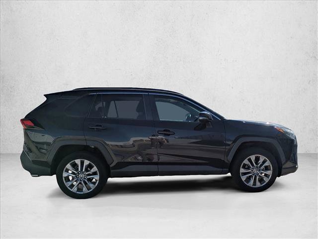 Certified 2022 Toyota RAV4 XLE Premium image 4