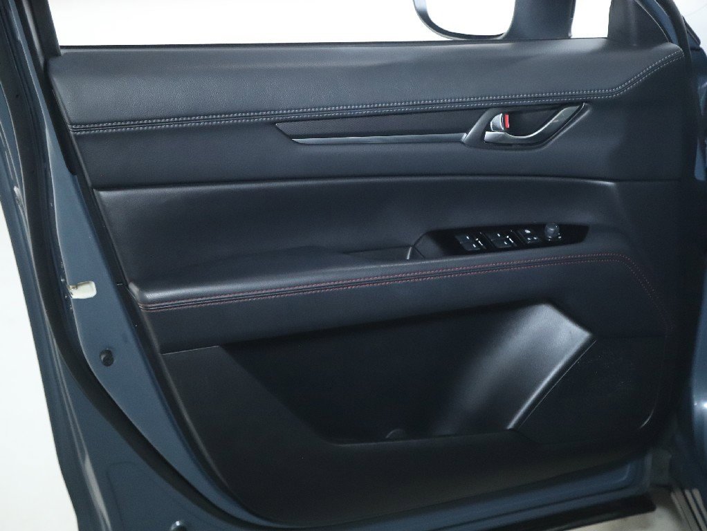 Certified 2023 MAZDA CX-5 Carbon Edition image 15