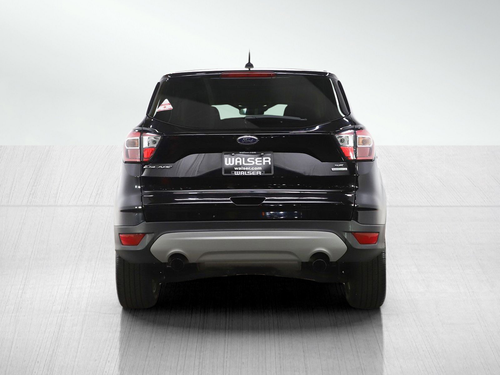 Used 2017 Ford Escape SE FWD image 4