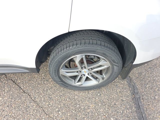 Used 2016 Chevrolet Equinox LTZ w/ Enhanced Convenience Package AWD/4WD image 2