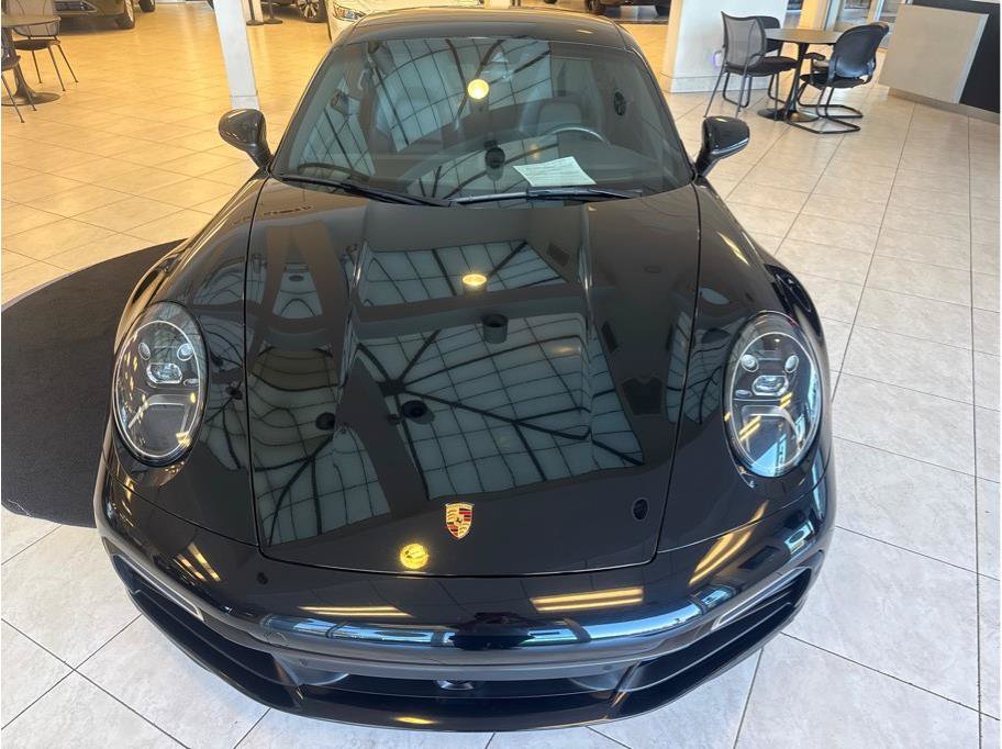 Used 2020 Porsche 911 Carrera image 3