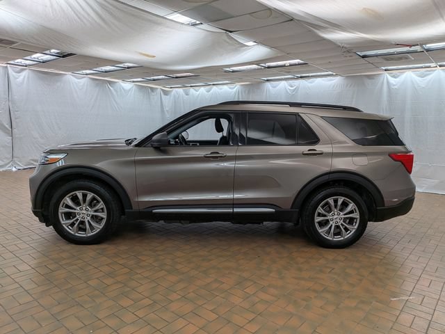 Certified 2021 Ford Explorer XLT w/ Equipment Group 202A AWD/4WD image 4